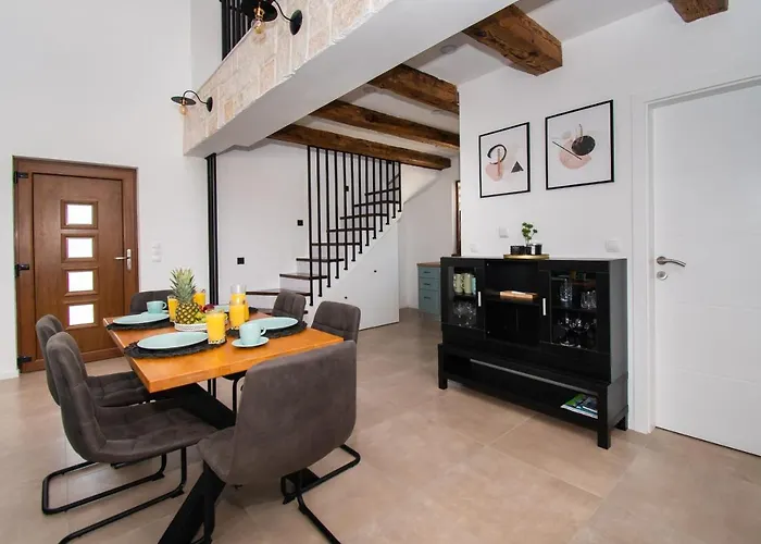 别墅 Lucia 斯克拉丁