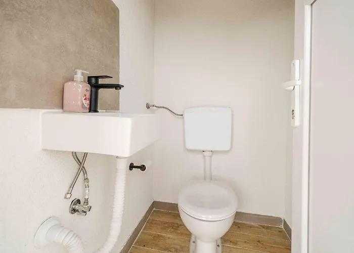 Lucia * 斯克拉丁