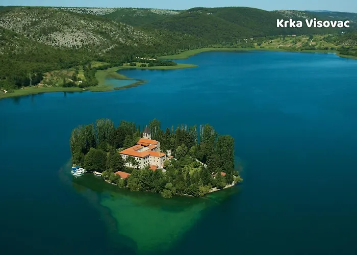 Lucia 别墅 斯克拉丁